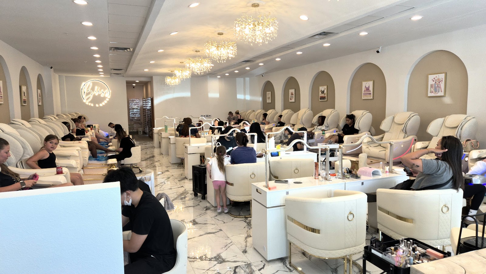 Bliss Nail Lounge - Fountain nail photo 2