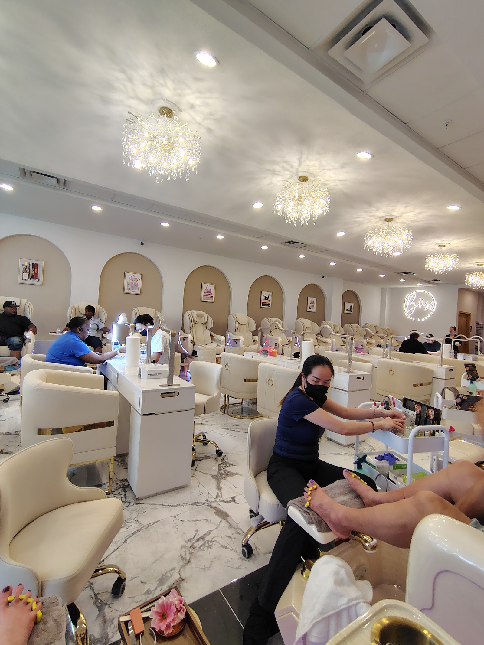 Bliss Nail Lounge - Fountain nail photo 7